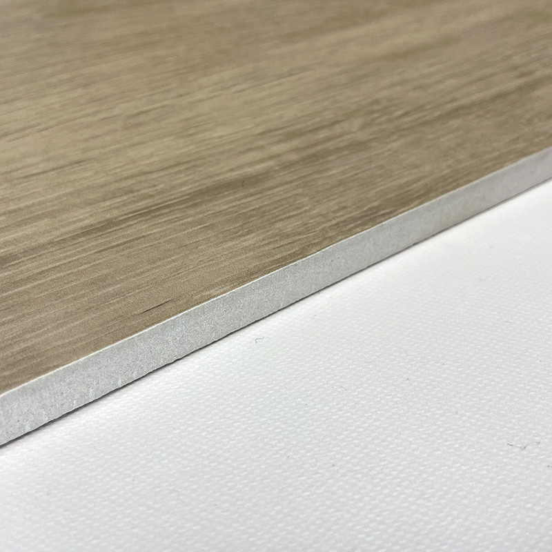 200*1000mm Houten Effect van de de Tegelsdecoratie van de Porseleinvloer de Badkamers Bruine Manier