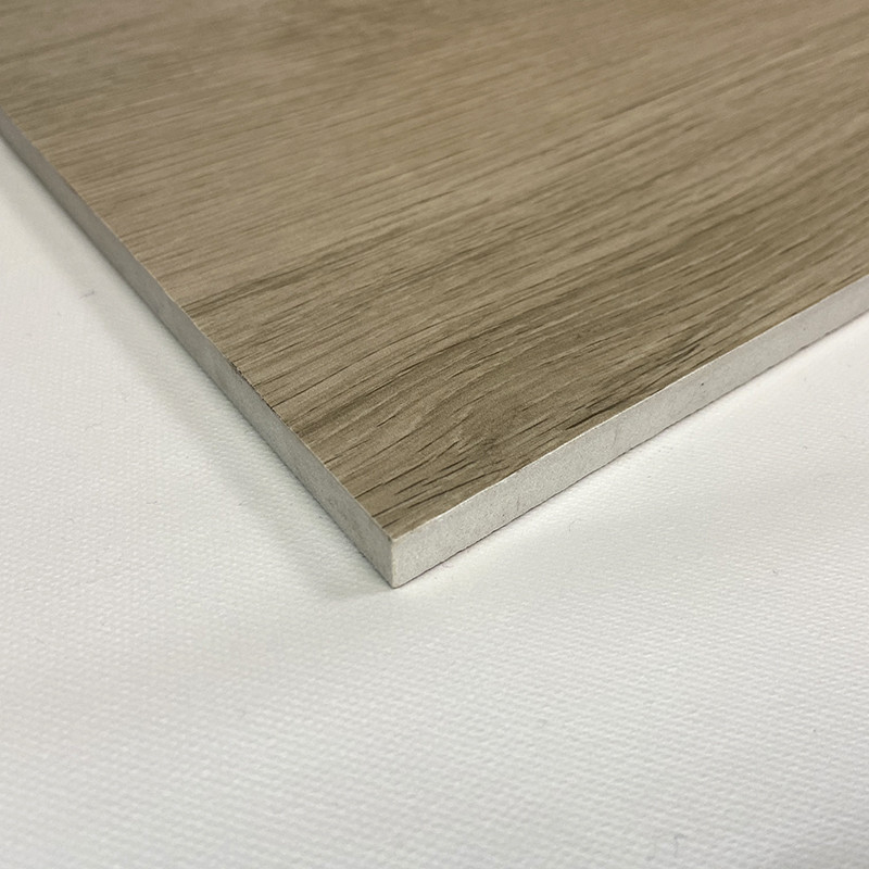 200*1000mm Houten Effect van de de Tegelsdecoratie van de Porseleinvloer de Badkamers Bruine Manier