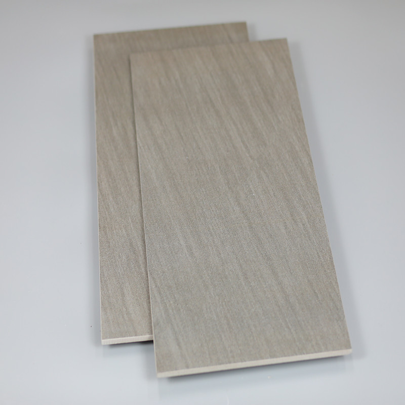 Foshan 300*600mm het Huishotel van Gray Color Non Slip For van Porselein Rustieke Tegels Donker