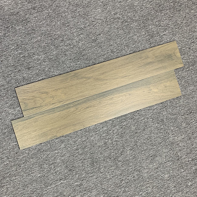 Het Porselein Houten Effect van het ruwe Oppervlakte Volledige Lichaam Antislip Slijtvast van Vloertegels