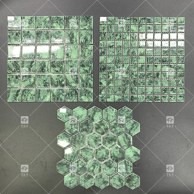 Groene kleur marmeren stenen mozaïektegels voor vloer en badkamermuur