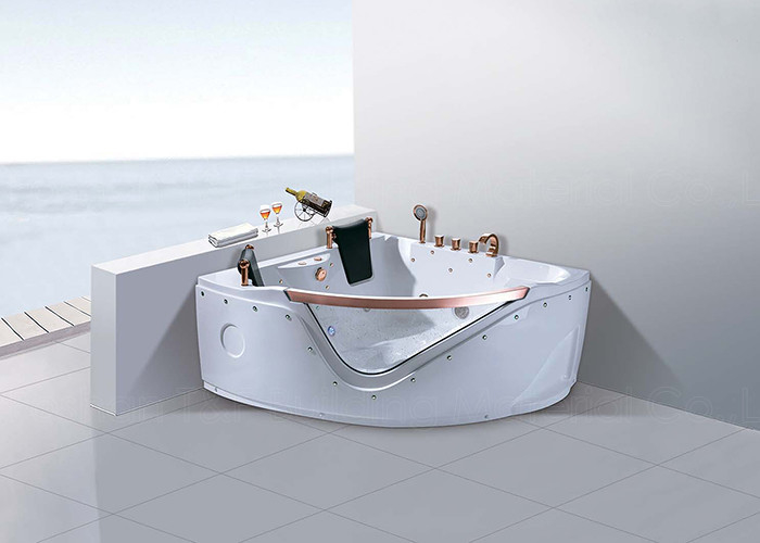 De Jacuzziton van de Hydromassagebadkamers met de Installatie van de 2 Zetelshoek